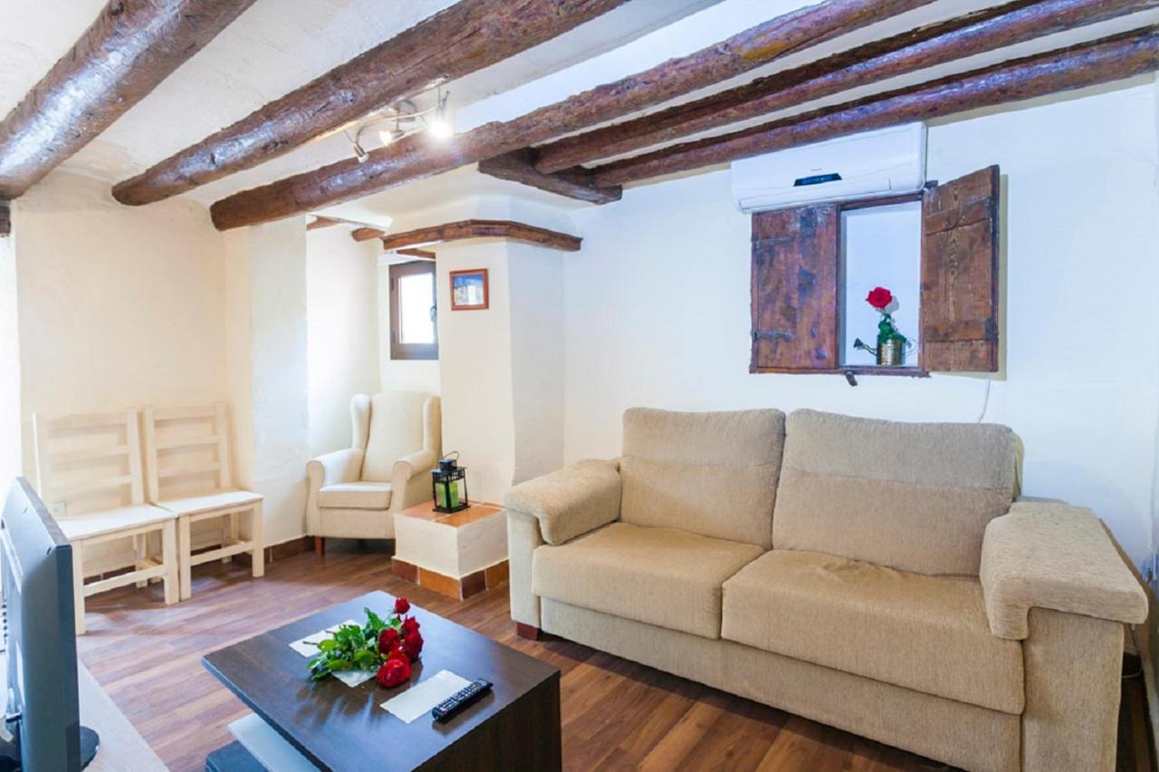 Apartamentos Casa Samper Santa Eulalia de Gállego Δωμάτιο φωτογραφία