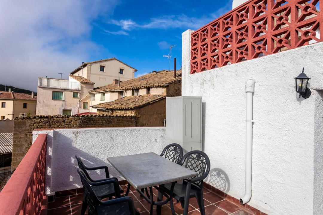 Apartamentos Casa Samper Santa Eulalia de Gállego Δωμάτιο φωτογραφία