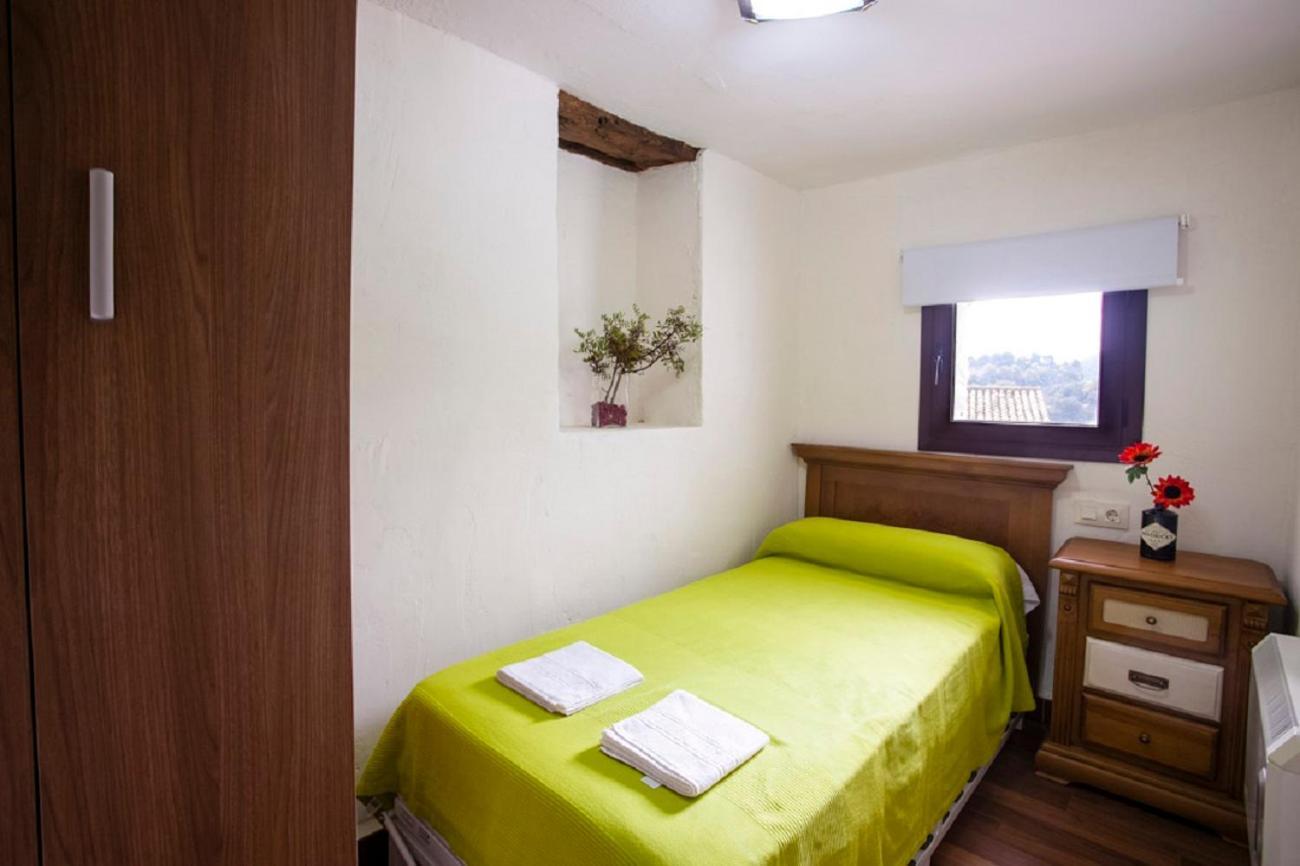 Apartamentos Casa Samper Santa Eulalia de Gállego Δωμάτιο φωτογραφία